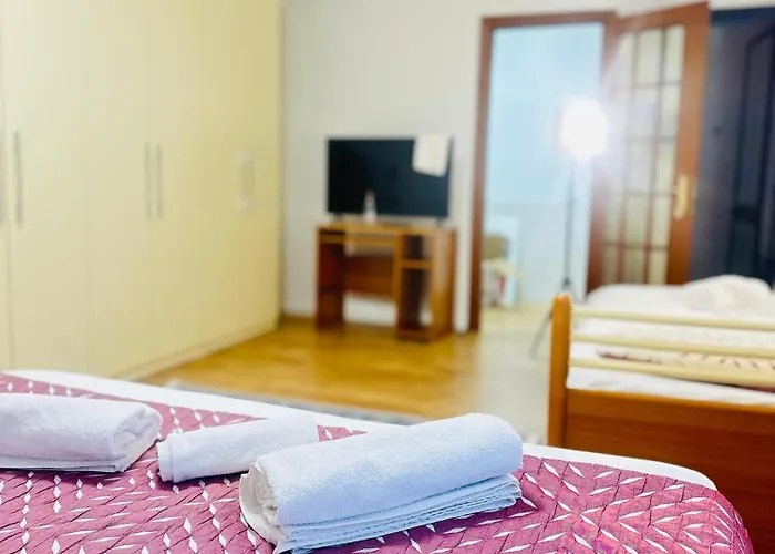 Center 招待所 3*
