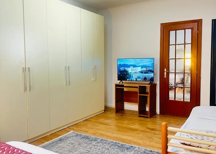 Center 3* טיראנה