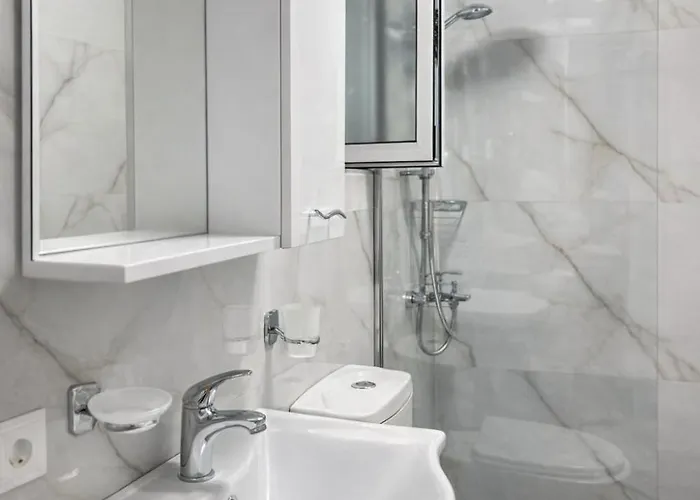 Center בית הארחה