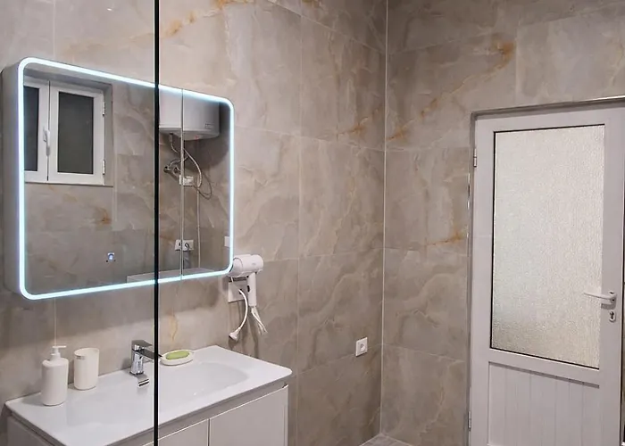 בית הארחה Center טיראנה